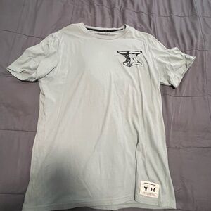 Under Armour Men's Light Gray Short Sleeve Tee